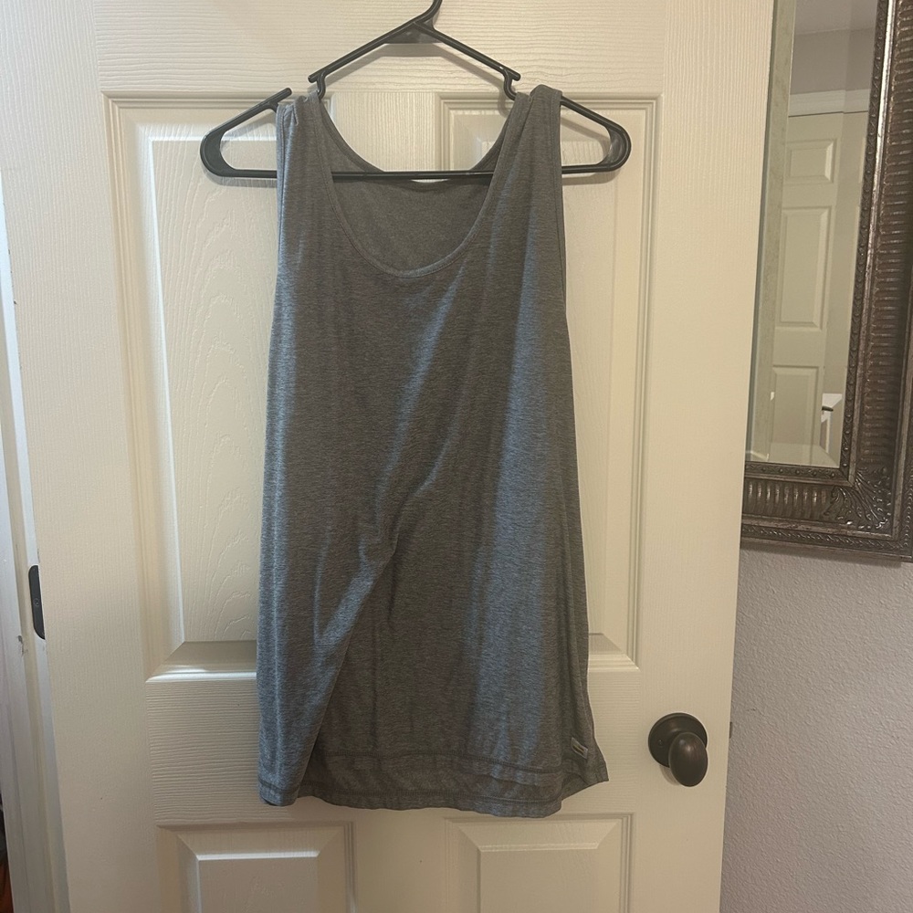 Vuori men’s tank top
